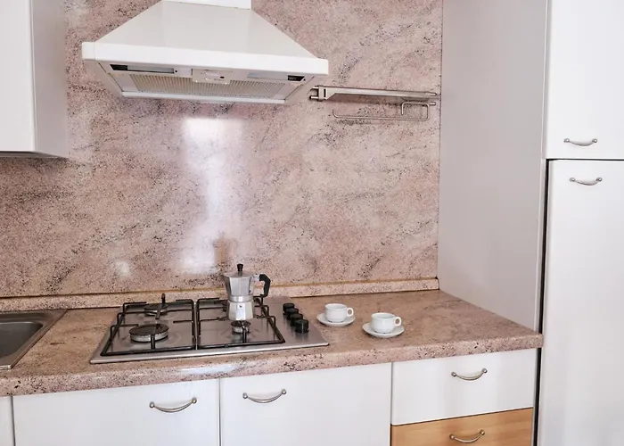 Apartment Comfy Seaside Flat-beahost